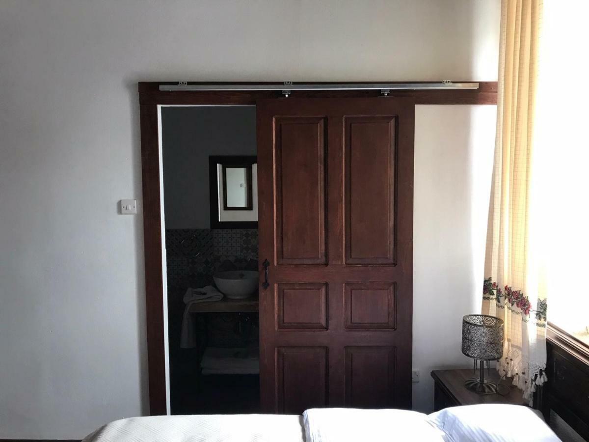 Palm Garden Guest House Nikosia Eksteriør bilde